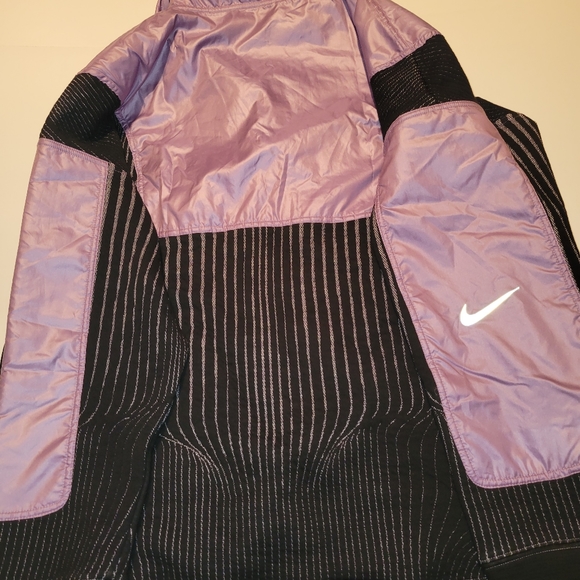 NIKE City Ready Women's 1/4-zip Training Top - Picture 10 of 16